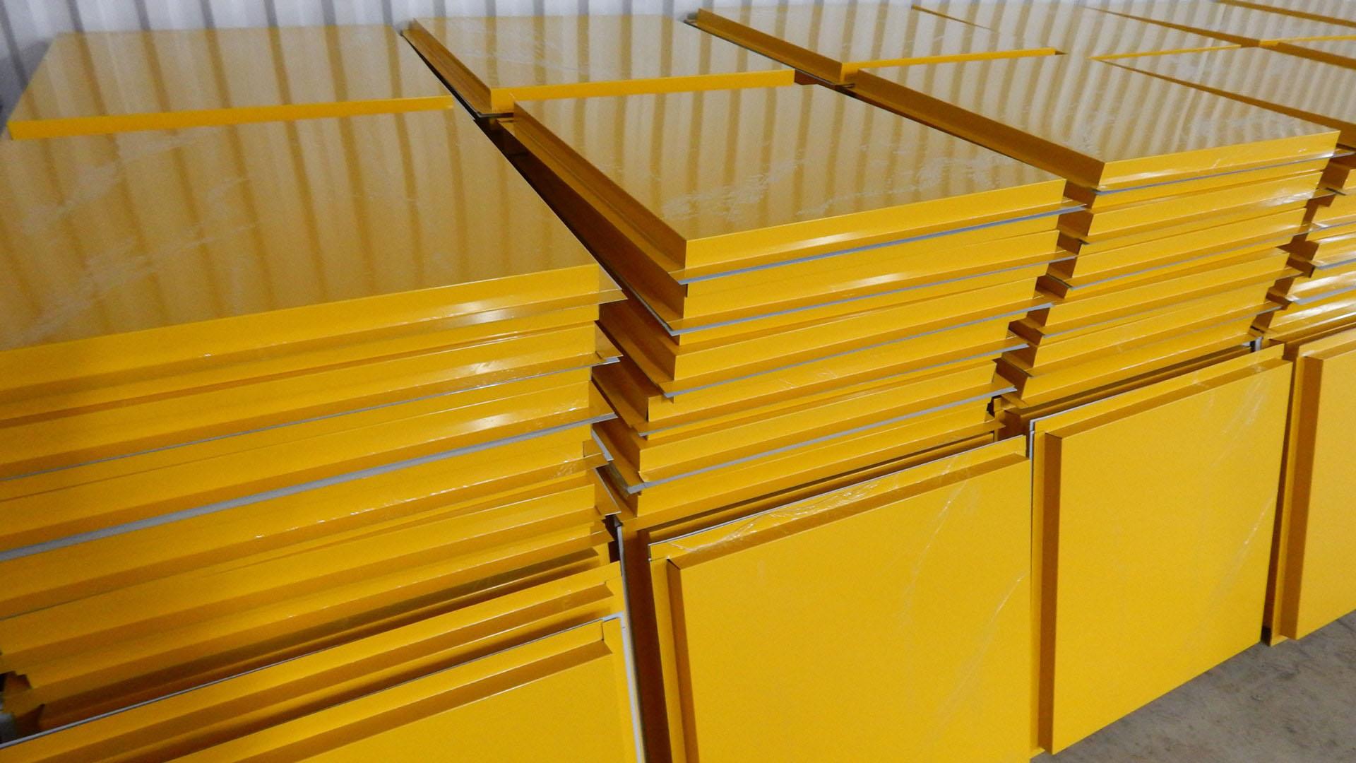 Металеві панелі